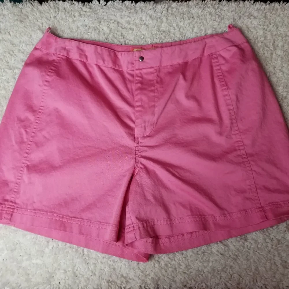 Lilly & Van Pink shorts L